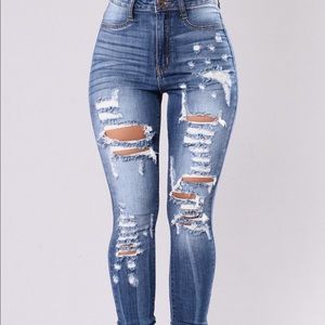 Fashion nova ripped jeans